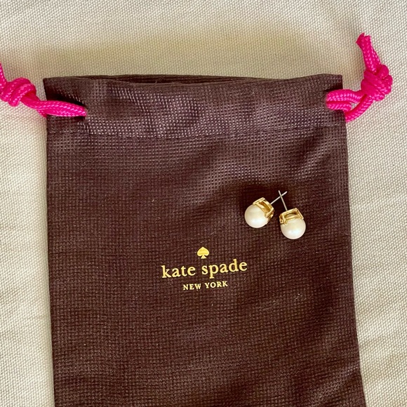 Kate Spade | Pearl Gumdrop Gold Earrings - Picture 4 of 5